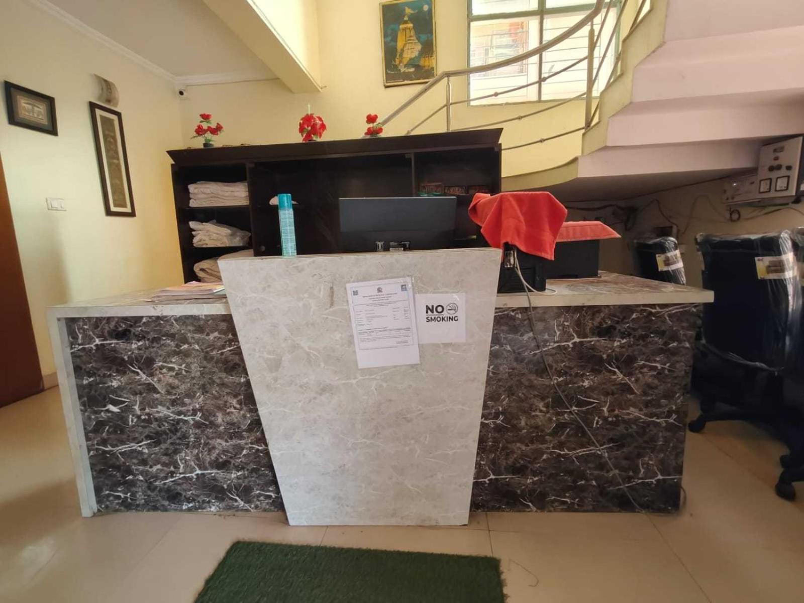 Hotel O Mkb Guest House Bhubaneswar Bagian luar foto